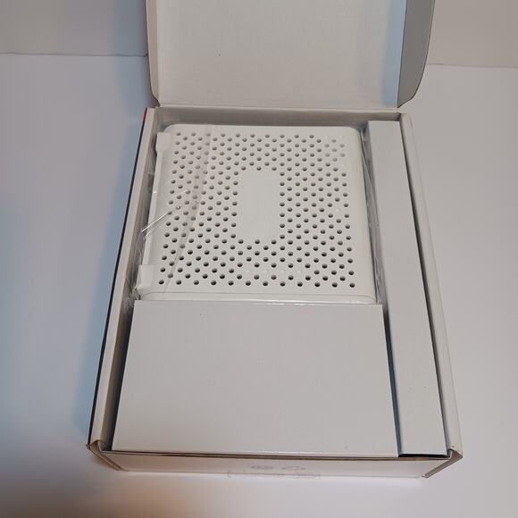 ARRIS Surfboard SB6183 Docsis 3.0 Cable Modem White Compatible Spectrum Xfinity - Picture 9 of 13